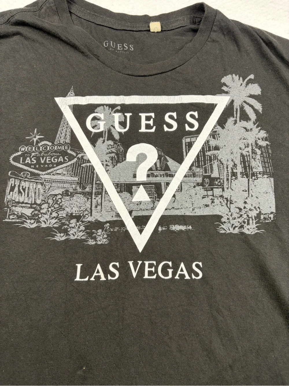 GUESS | Las Vegas Black Graphic Tee L - Picture 3 of 5